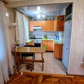 Продам 3х кімнатну квартиру на правому березі, вул. Рельєфна