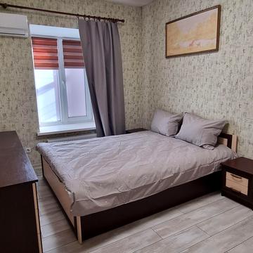 Райдужна вул., 32