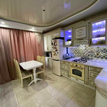 Панаса Мирного вулиця, 18