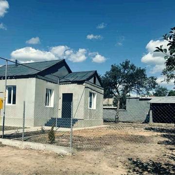 Продам будинок, дом, дуплекс , з великим гаражем та гарною ділянкою