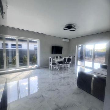 Пропозиція під ключ! Будинок з терасою сучасним ремонтом