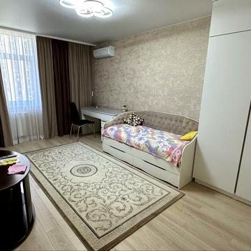 Європейського Союзу просп. (Правди), 45-Б