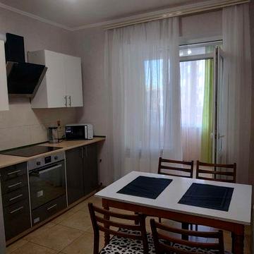 Сдам 1-комн.кв-ру, просп. Небесной сотни, район Радужного. Евроремонт