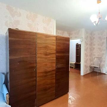 Макіївська вул., 6