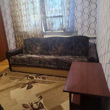 Сдам 2к возле метро