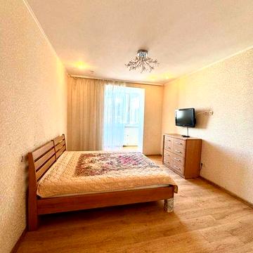 Продам 1 кімнатну квартиру на Грушевського