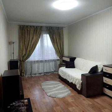 Аренда 1-ной квартиры  метро Осокорки