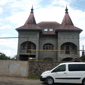 Продаж будинку+автосервіс, Закарпатська, Кінчеш