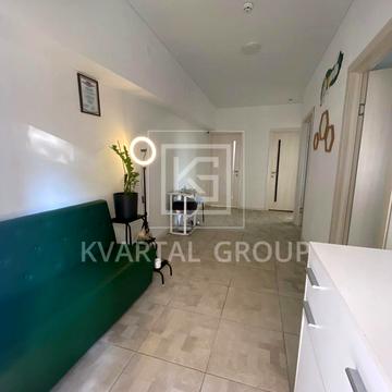 Університетська вул., 2-Ю