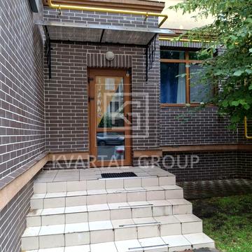 Західна вул., 12