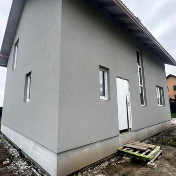 Продам дуже хорошийбудинок у селі Ременів