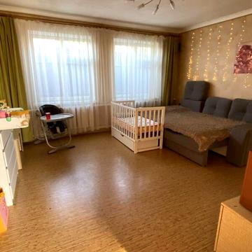 Продаж 3к Дім Комарова Михайла вулиця