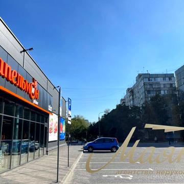 Будівельників бульв., 17