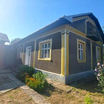 Продається господарство у затишному селі ревне кіцманского рн.