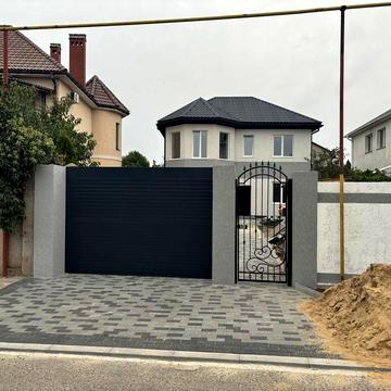 Продам дом на берегу моря