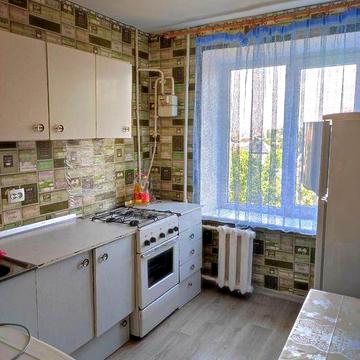 Продам 1 комнатную " Чешку" на 4/9 в Ингульском районе / 30 школа
