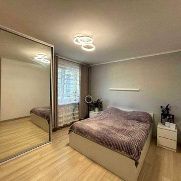 Продаж 2к квартири 68 м² з ремонтом, ЖК Новодарницький ЖК Новодарницький