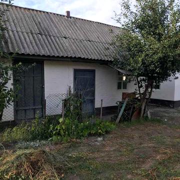 Гарна локація і будинок, вул. Соборна 81 - ТЕРМІНОВО