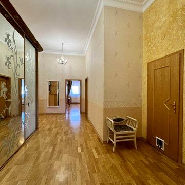 Здаю 4-кімнатну квартиру, Центр, вул. Соборна, р-н ДК. Ц5