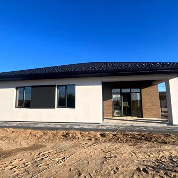 Рубінова, 11