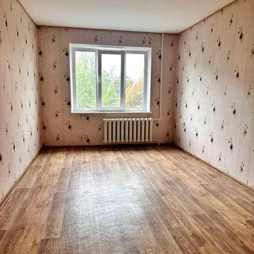 дам 1-кімнатну квартиру у центрі Чернігова