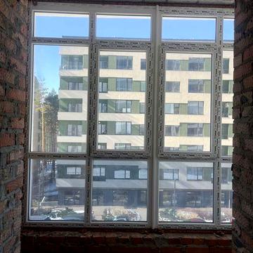 Готова 2 к квартира поруч з лісом, до Києва 15 хв