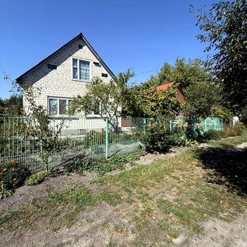 Продаж дачі з двома будинками в Хвильово-Сорочин біля озера