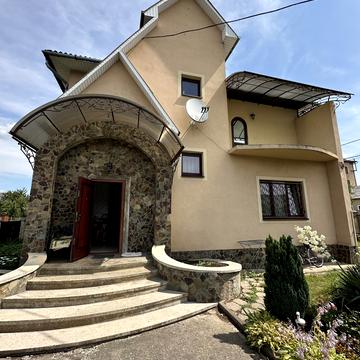 Чумака вул., 42