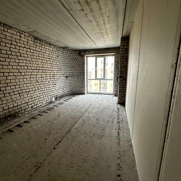 Валерія Лобановського вул., 30