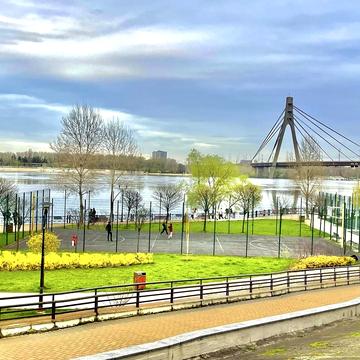 Володимира Івасюка просп. (Героїв Сталінграду), 6