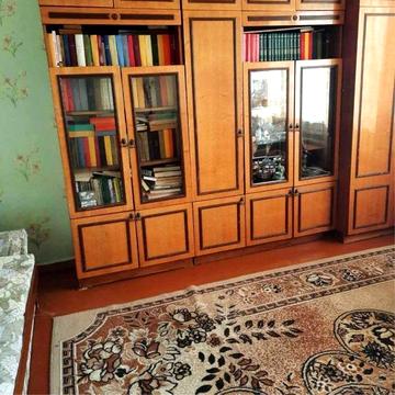 Грушевського 20  ринок Мотель вільна до заселення