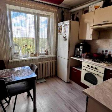 ПРОДАЖ 2-кімн. квартири з краєвидом на ліс (3 мкрн, лівий берег)(Н)