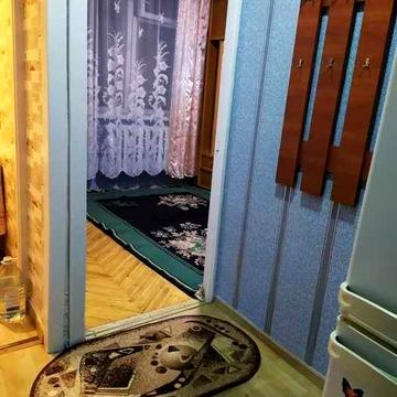 Оренда однокімнатної квартири на Воскресенці. Метро 15 хвилин.