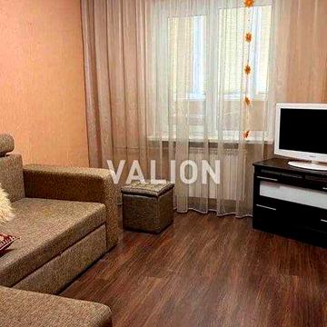 Продаж 2 кім. квартири , ремонт, вул.Ахматової, метро Позняки