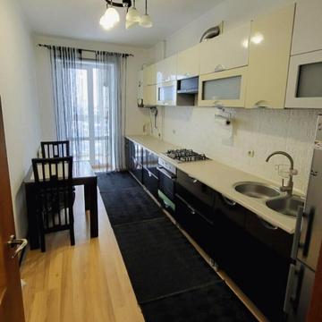 Степана Бандери просп., 62