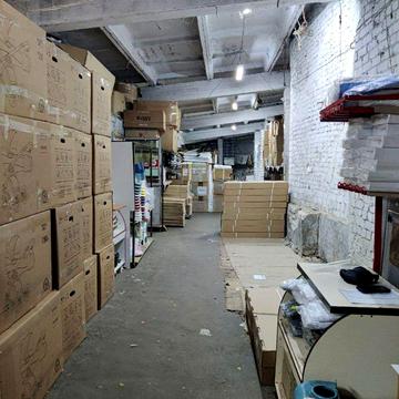 Старомостова пл. (Миколи Островського), 3