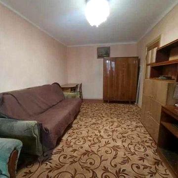 Продам 1 комнатную из. квартиру