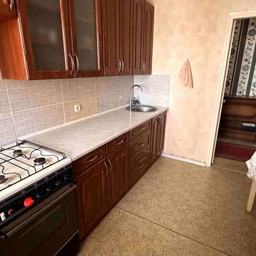 Академіка Корольова вул., 6