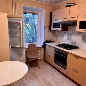 Садова вул., 50