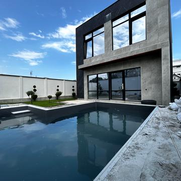 Єнісейська вул.