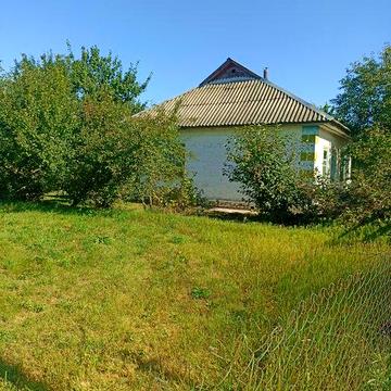 Будинок в 30км від міста Чернігів в селі Макишин. На березі річки Снов