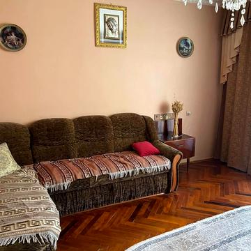 Авраама Лінкольна вул. (Димитрова), 47