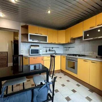 Продам 3к квартиру, м.Защитников Украины,Героев Харькова,89(код87530)