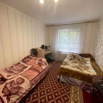 Довженка вул., 3