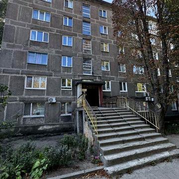 Продам 2к квартиру. 12 квартал. Гладкова. Терра