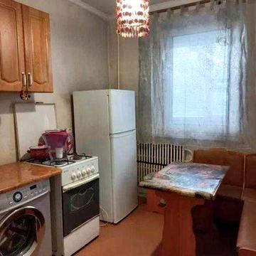 1к квартира на Роганском жм