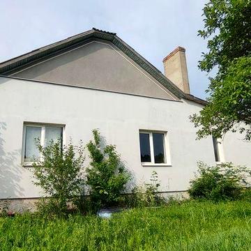 Будинок у селі  Камяна