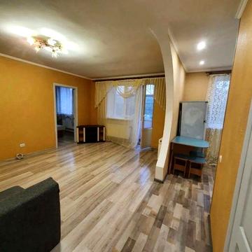 Продам 3-и кімнатну квартиру мікрорайон Новомиколаївки.