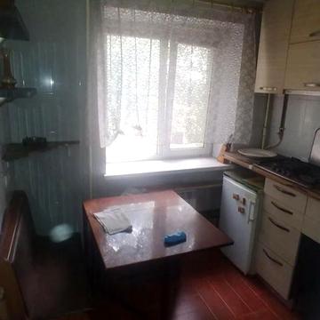 Миру вул., 100