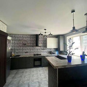 Оренда 3 кім. квартири, вул. Національної Гвардії. Парк. Центр.